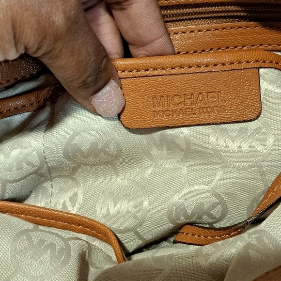 Michael Kors handbag - Picture 13 of 14